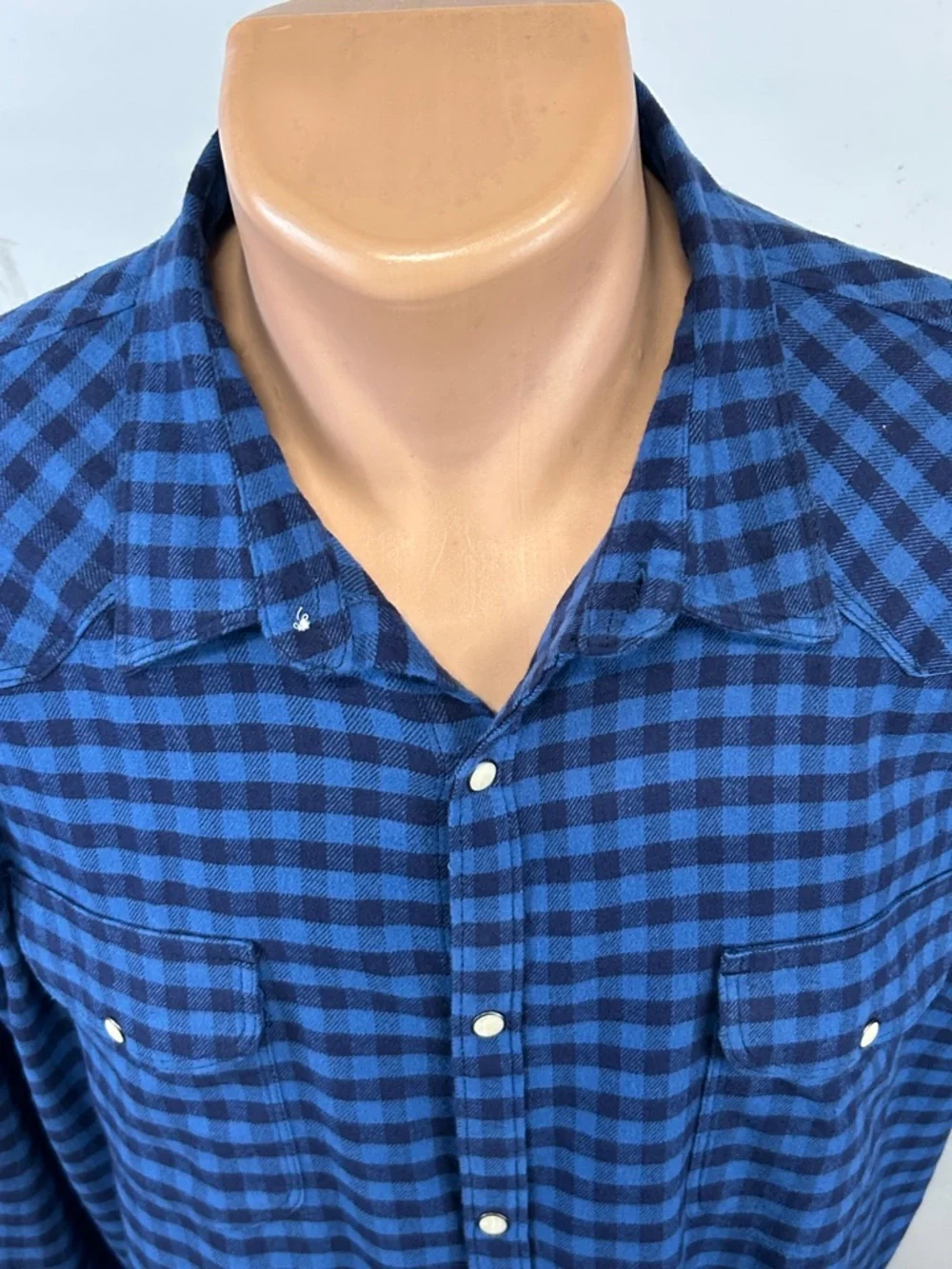 Lucky Brand long sleeve button down flannel shirt.  XL (NWT) - Picture 3 of 7